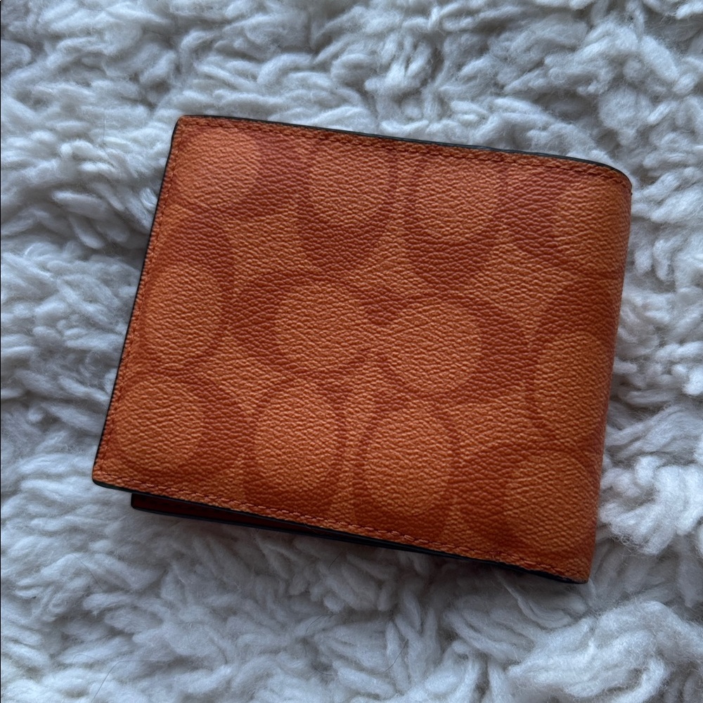 Coach Bifold Wallet‎ - Picture 2 of 6